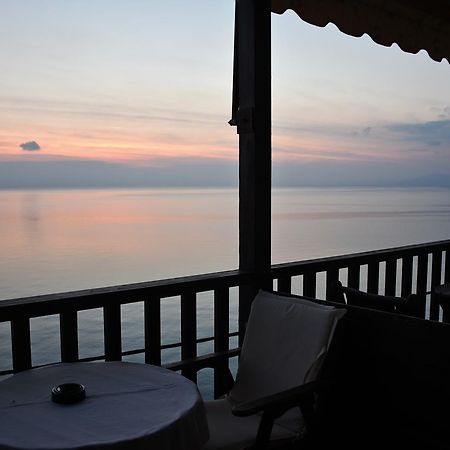 Maistrali Hotel อาฟิสโซส ภายนอก รูปภาพ